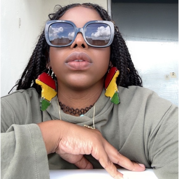 BURBERRY BE4323 CAROLL Square Oversized Sunglasses - Picture 6 of 15